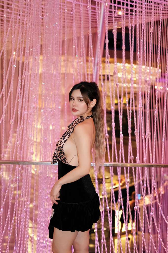 MIDNIGHT MUSE